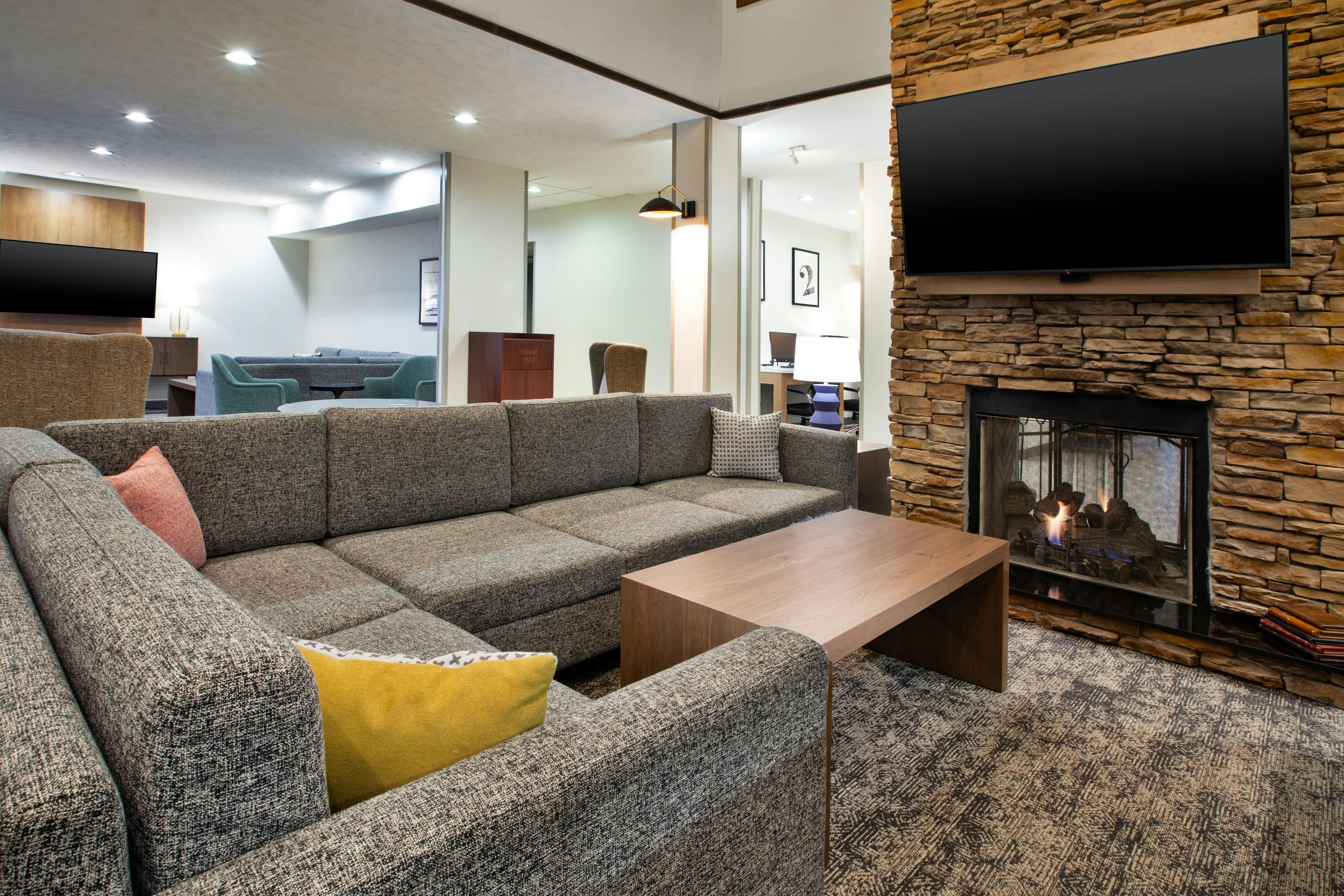 Staybridge Suites Omaha 80th And Dodge 47/81