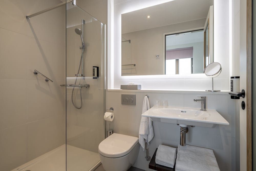 PREMIER SUITES PLUS Amsterdam 43/43