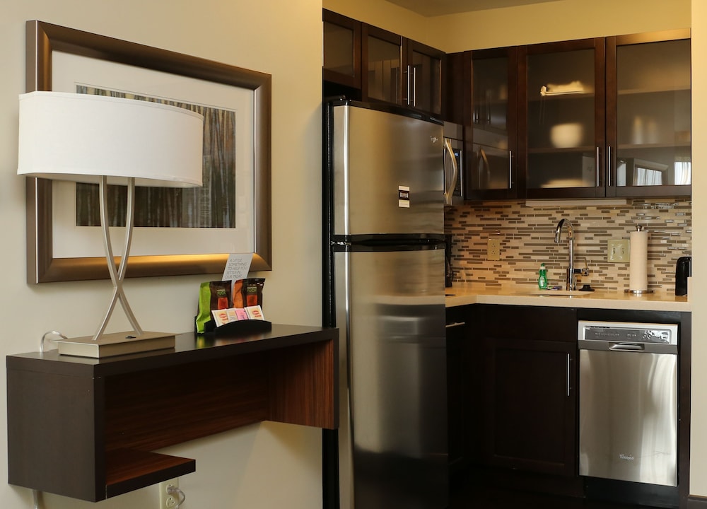 Staybridge Suites DENVER-STAPLETON 9/81