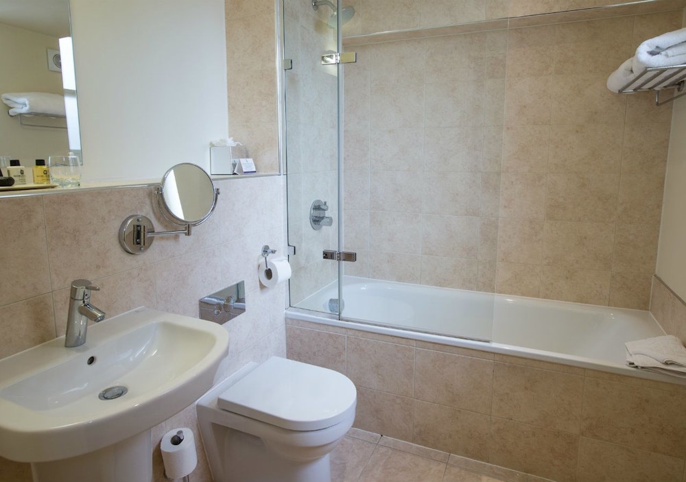 Raithwaite Sandsend (ex Raithwaite Estate) 11/56