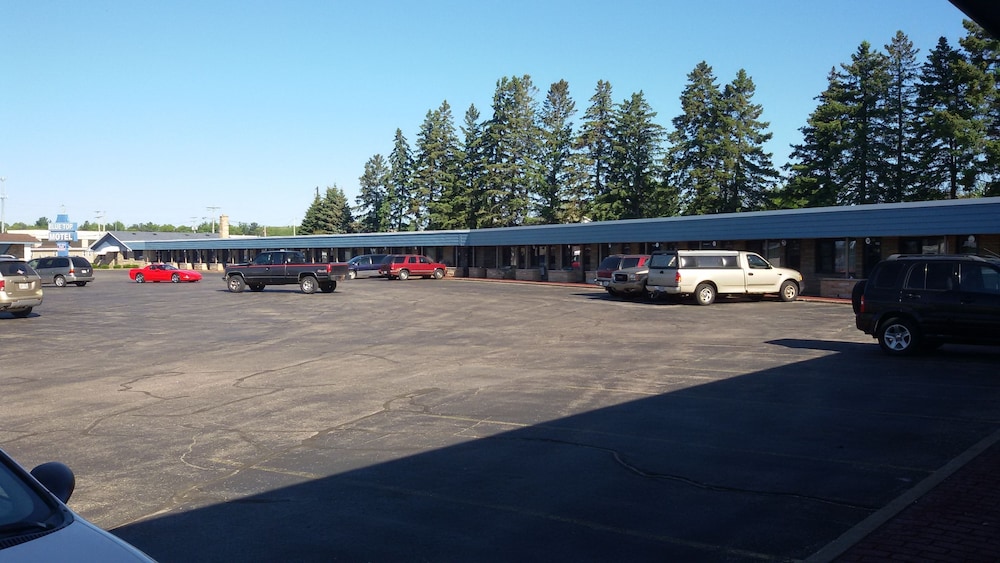 Knights Inn Stevens Point 30/45