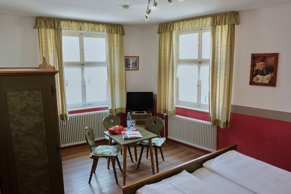 Romantica Hotel Blauer Hecht 47/57