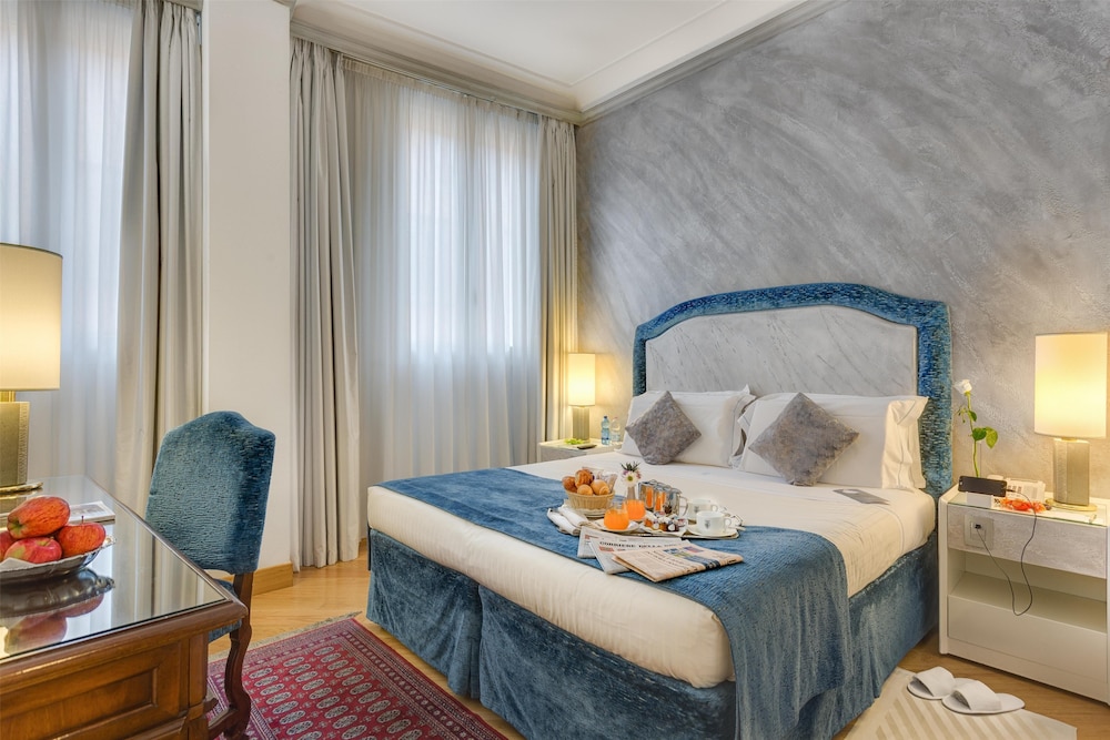 COMFORT, DOUBLE BED
