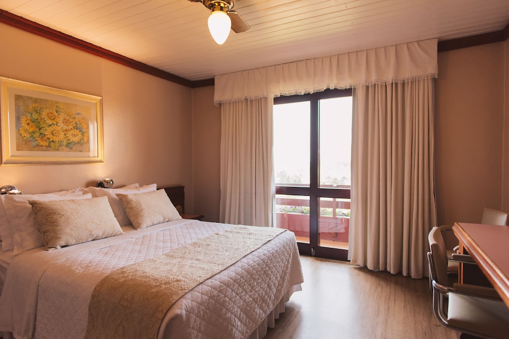 Hotel Renar 11/73