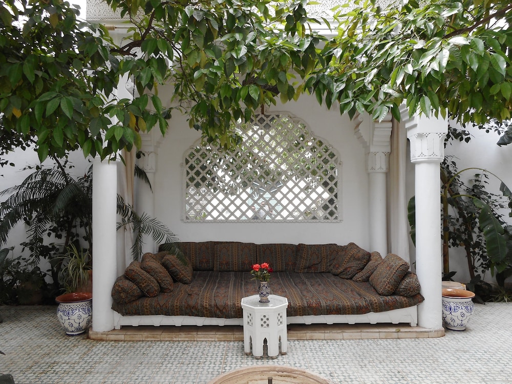 Riad Ifoulki 43/53