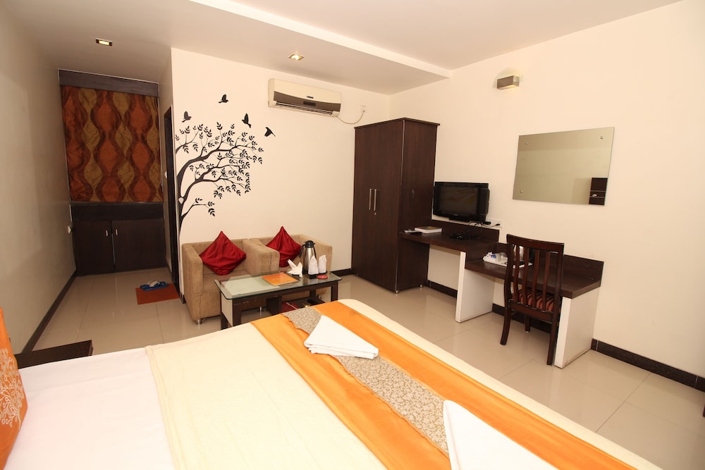 Hotel Meera 27/42