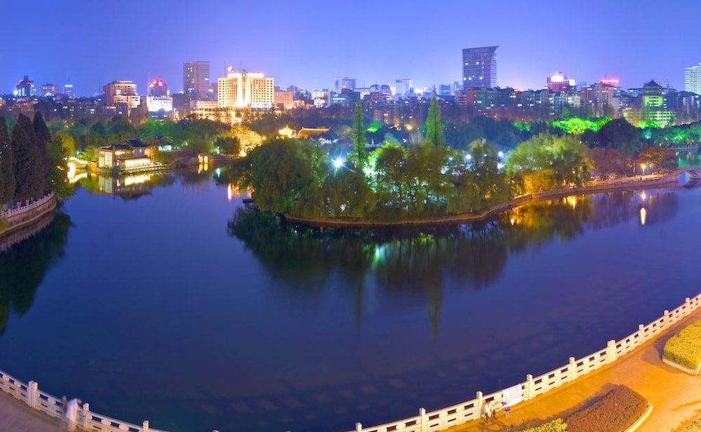 Kunming Green Lake Hotel, WorldHotels Elite 58/66