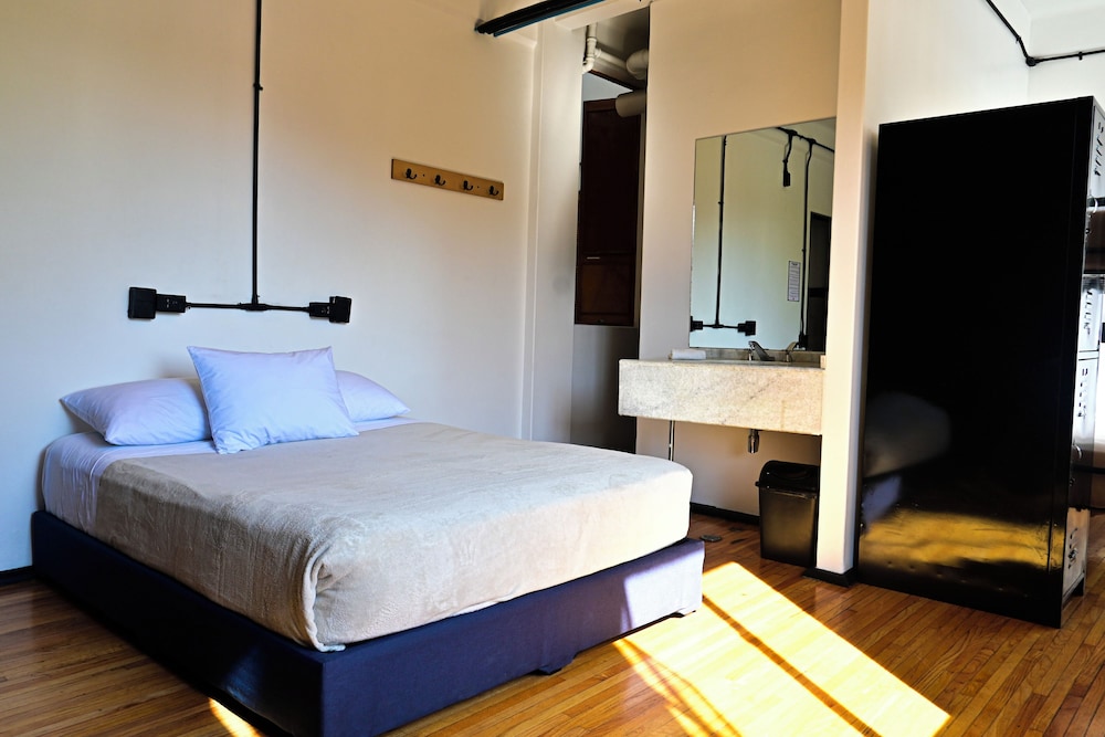 Hostel Mundo Joven Catedral 11/50