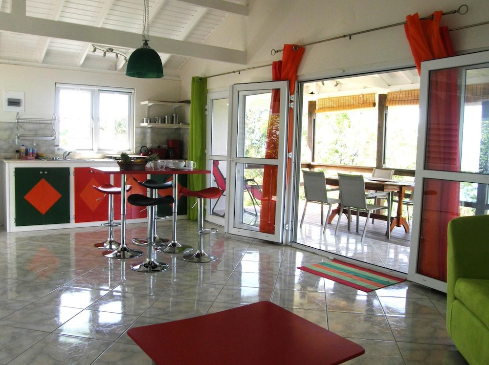 Tamarind Tree Hotel and Restaurant 24/50