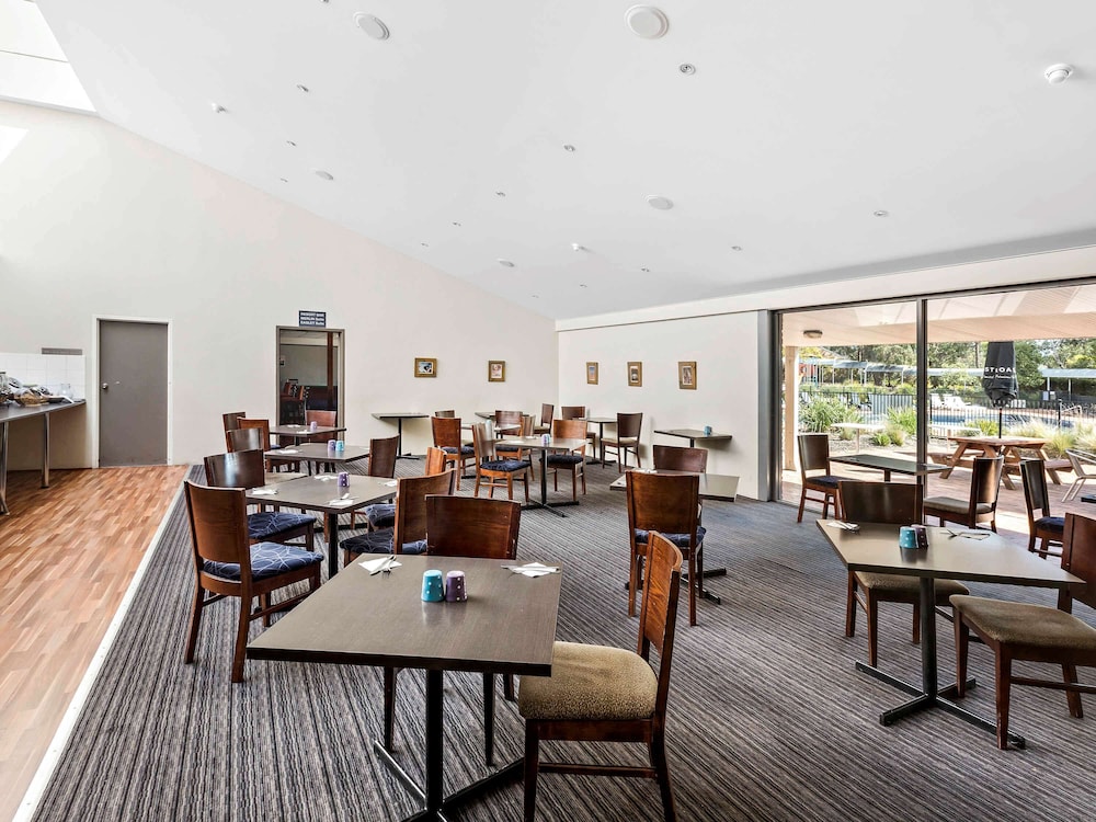 Ibis Styles Canberra Eaglehawk 50/65