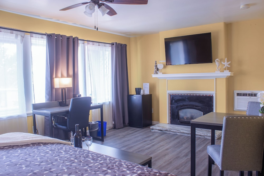 Carmel Wayfarer Inn 36/50