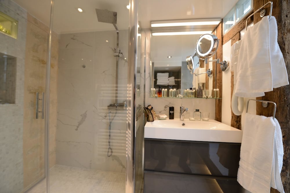 Under the Star, Apartment, Double Bed, 2 Sofa، Les Patios Du Marais 5/6