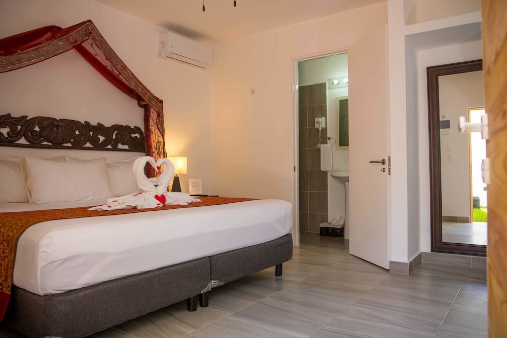 Ocean Zen Suites 12/50