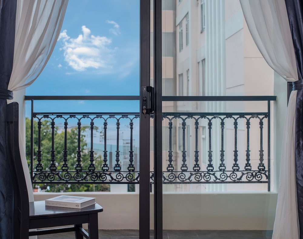 Royal Hotel Nha Trang 6/55