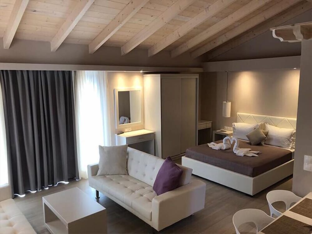 Terezas Hotel 30/50