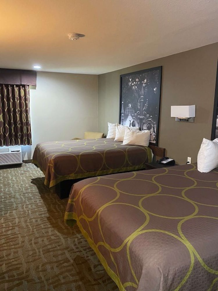 Surestay Hotel By Best Western Alexandria Airport 19/36