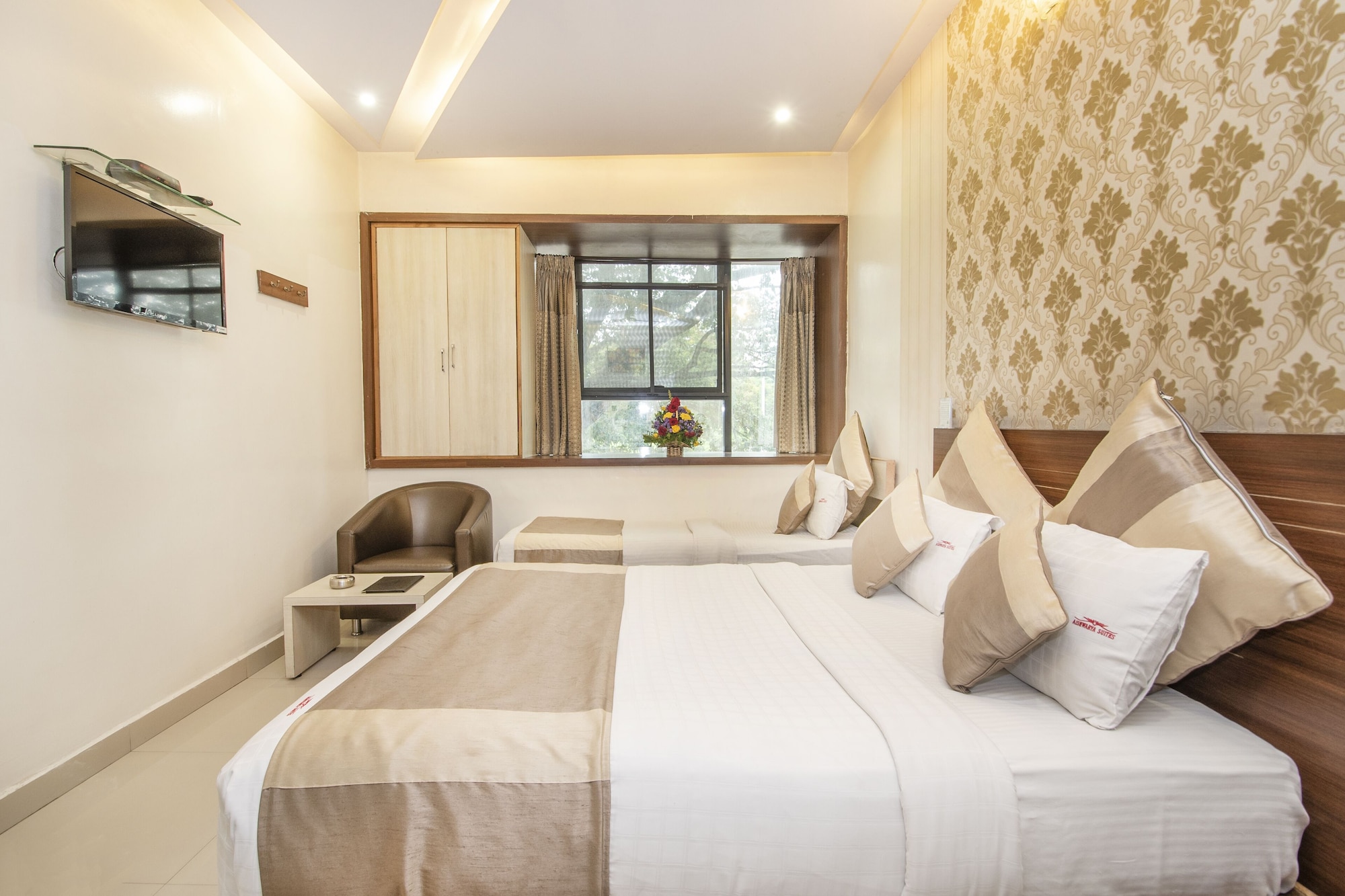 CLASSIC, QUEEN BED