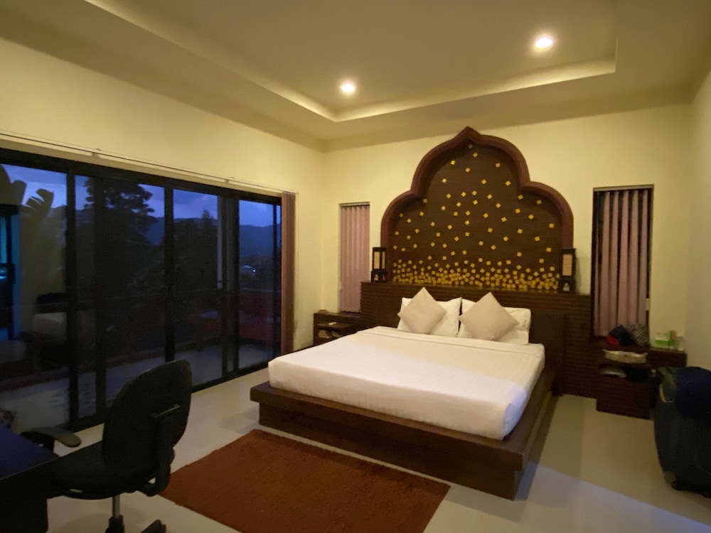 PURA VIDA PAI RESORT 14/65