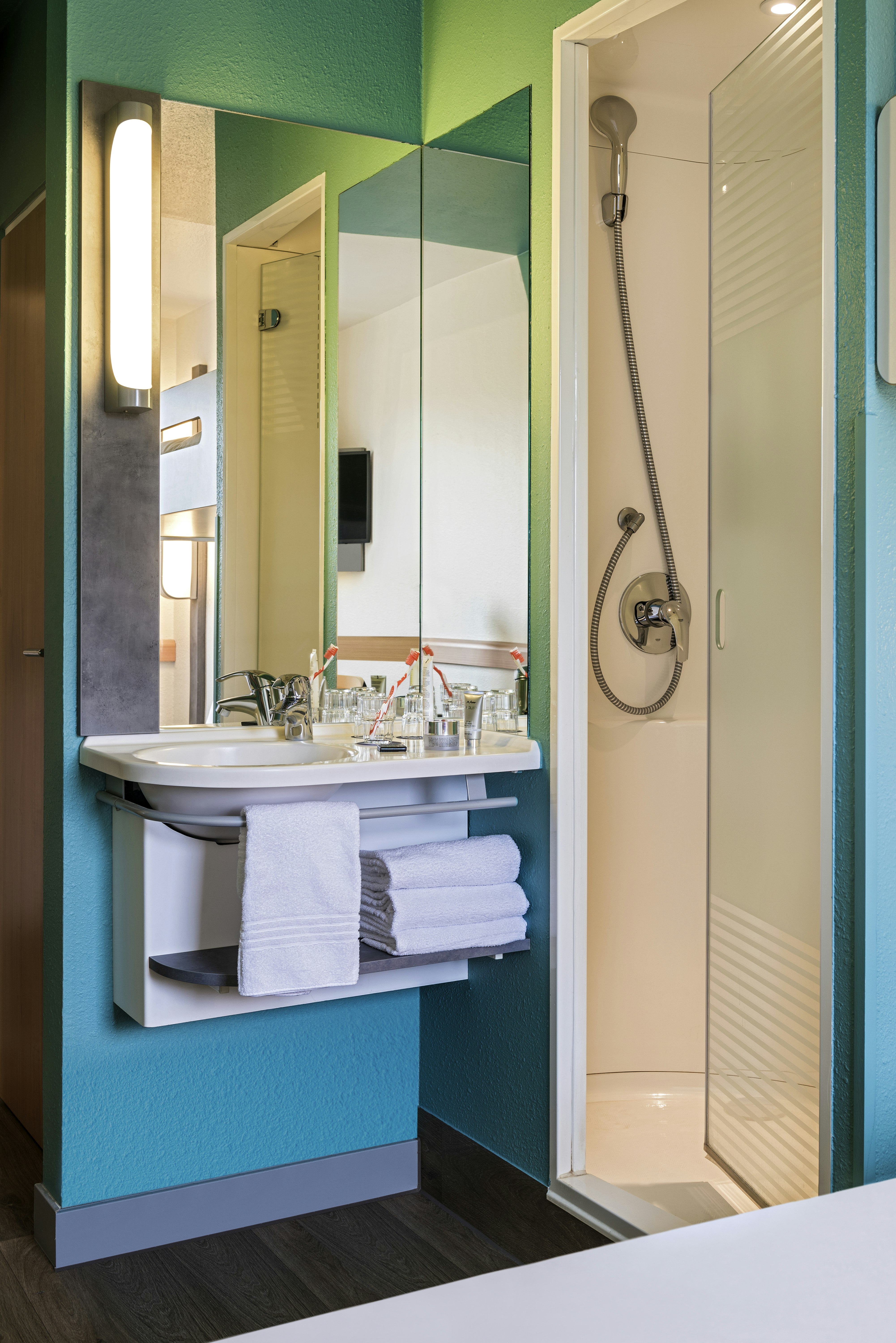 B&B HOTEL Regensburg Ost 11/13