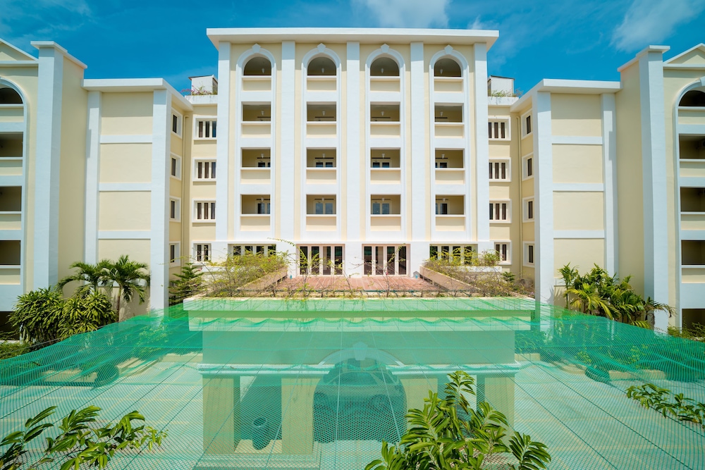 Hotel de la Renaissance 6/50