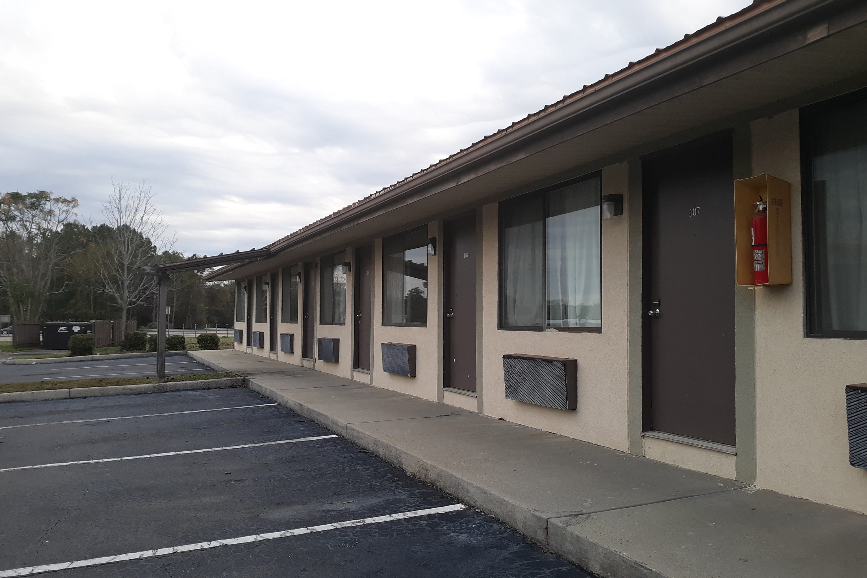 OYO Hotel Daleville AL Hwy 84 64/75
