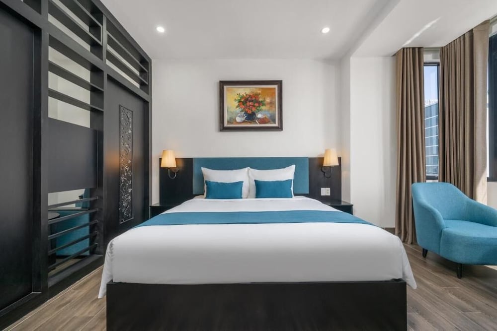 غرفة جونيور بسريرين منفصلين وسرير كينج بغرفتي نوم، Vian Hotel 2/7