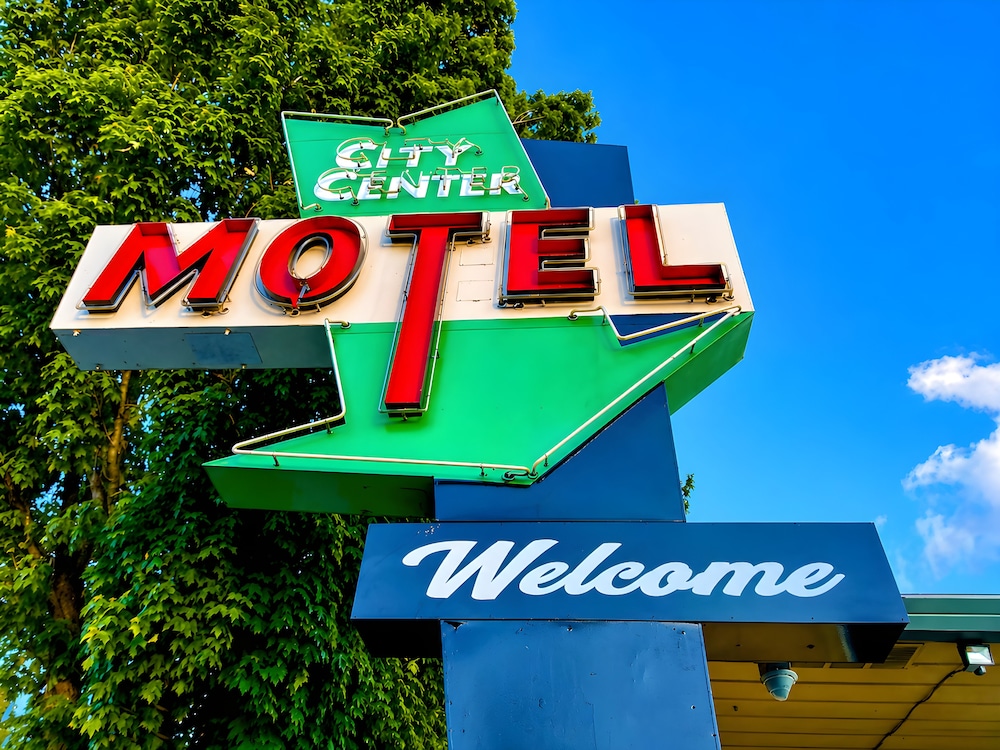 City Center Motel 3/50