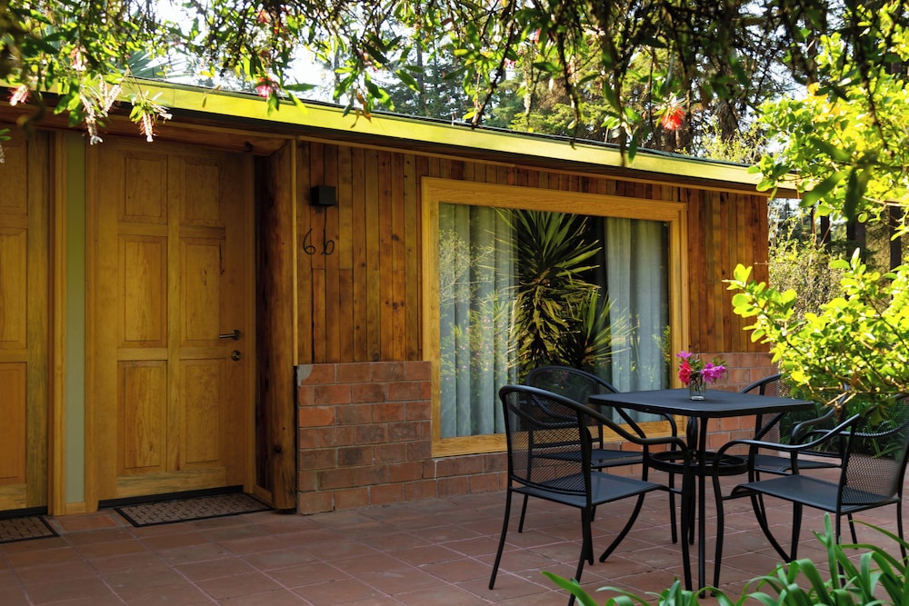 Hotel Rancho Viejo 3/48
