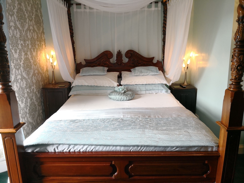 Arches B&amp;B 4/24