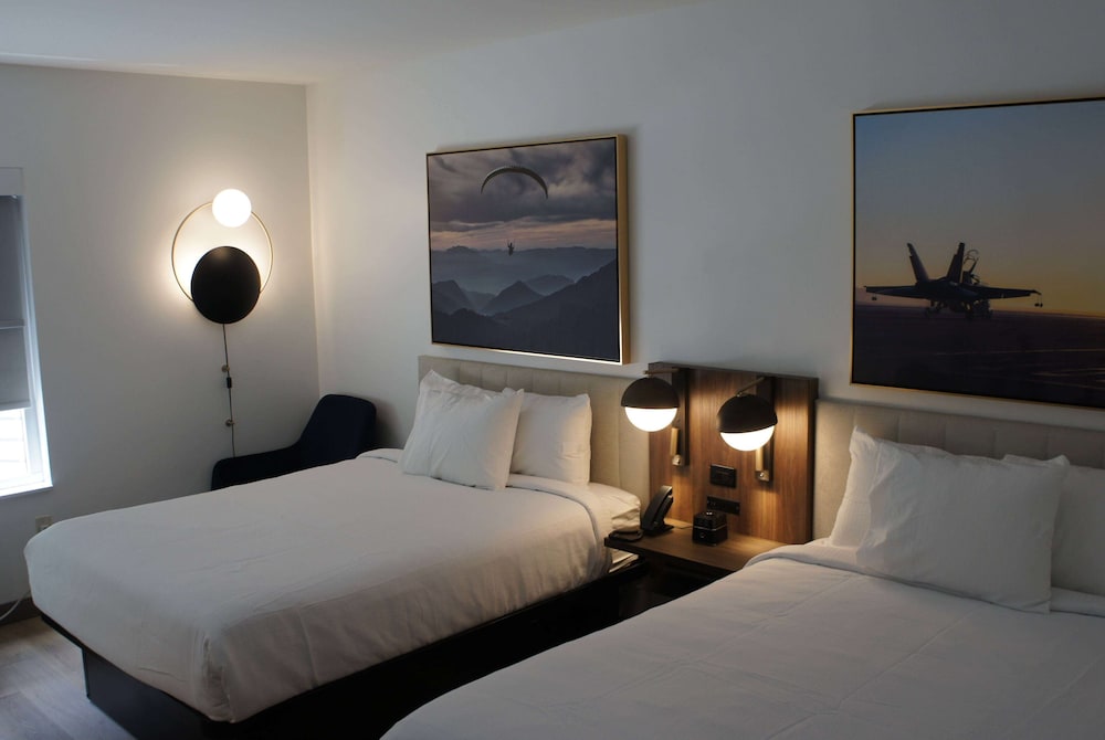 La Quinta Inn & Suites by Wyndham Manchester / Arnold AFB 6/42