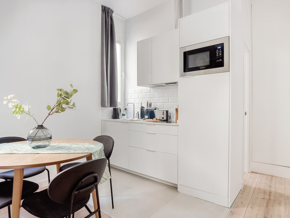 limehome Madrid Calle Ave Maria 6/50