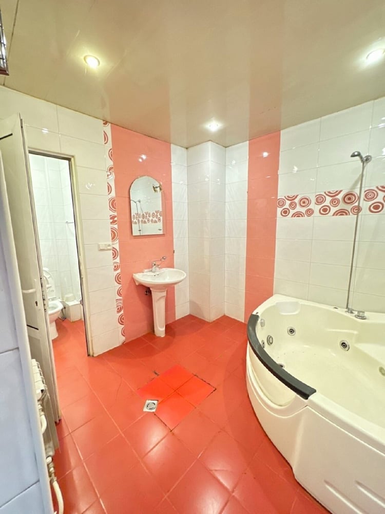 Bella Hotel 28/50