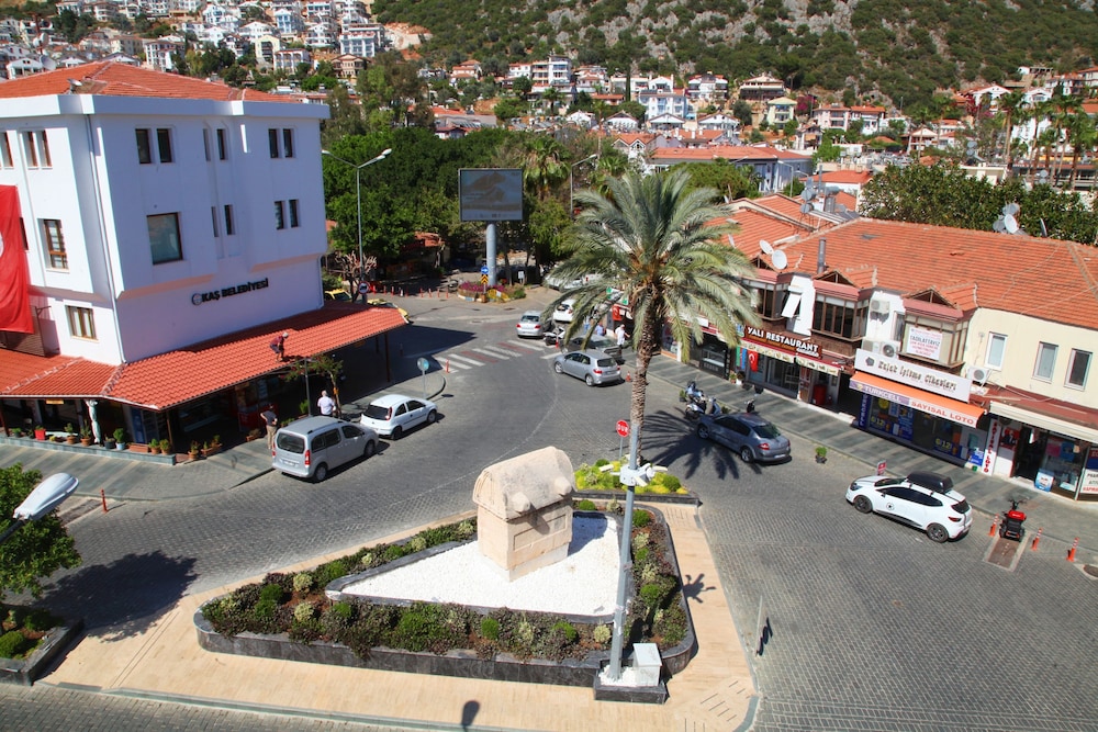 Cobanoglu Otel 33/37