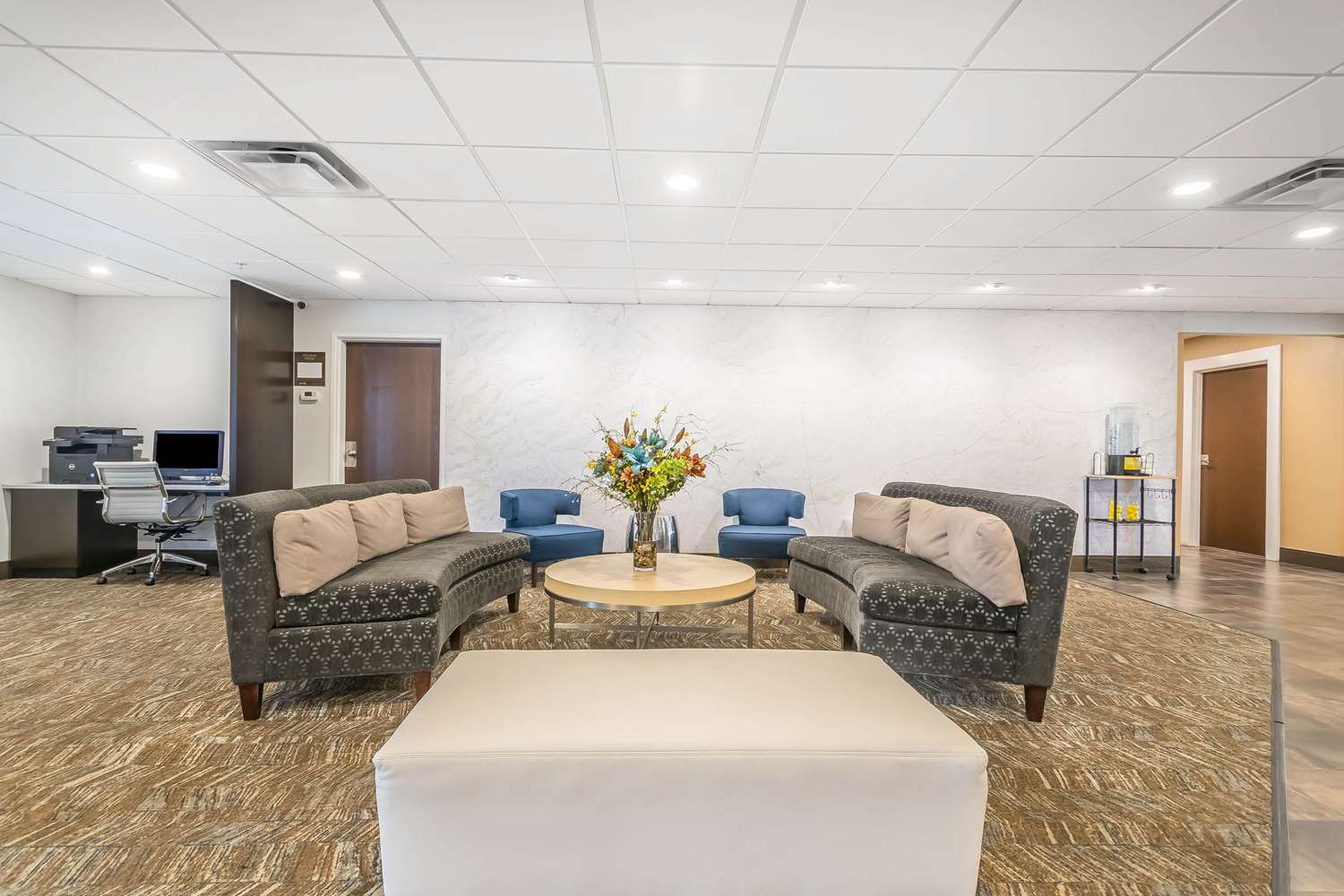 Comfort Inn & Suites Lexington - Hamburg I-75 23/32