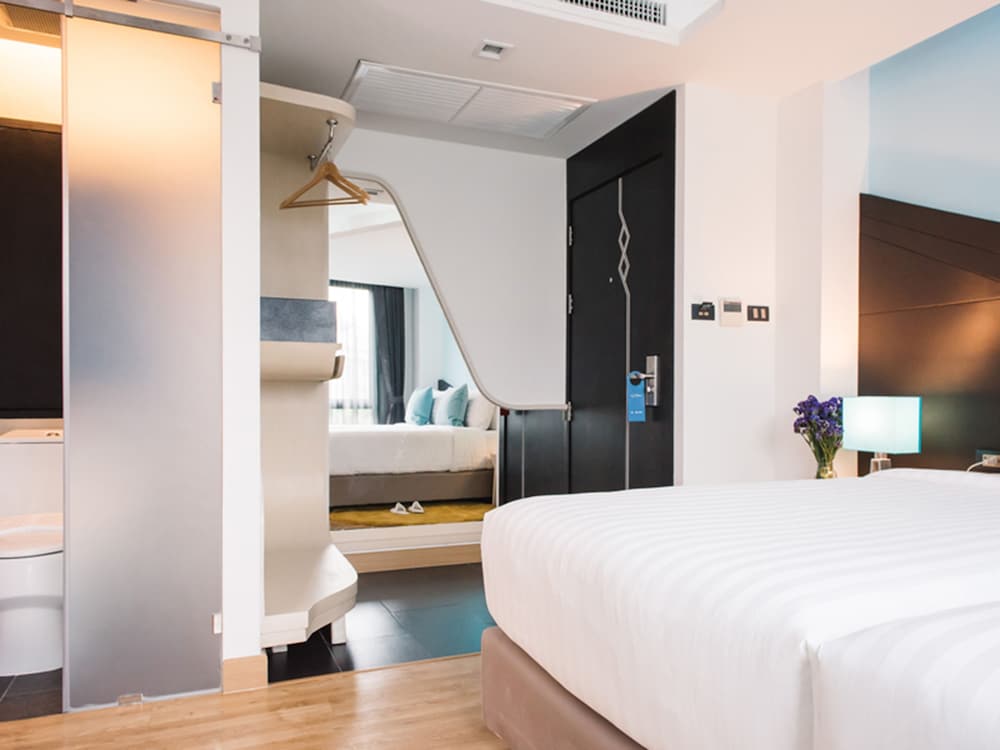 The Xtreme Hotel 7/50