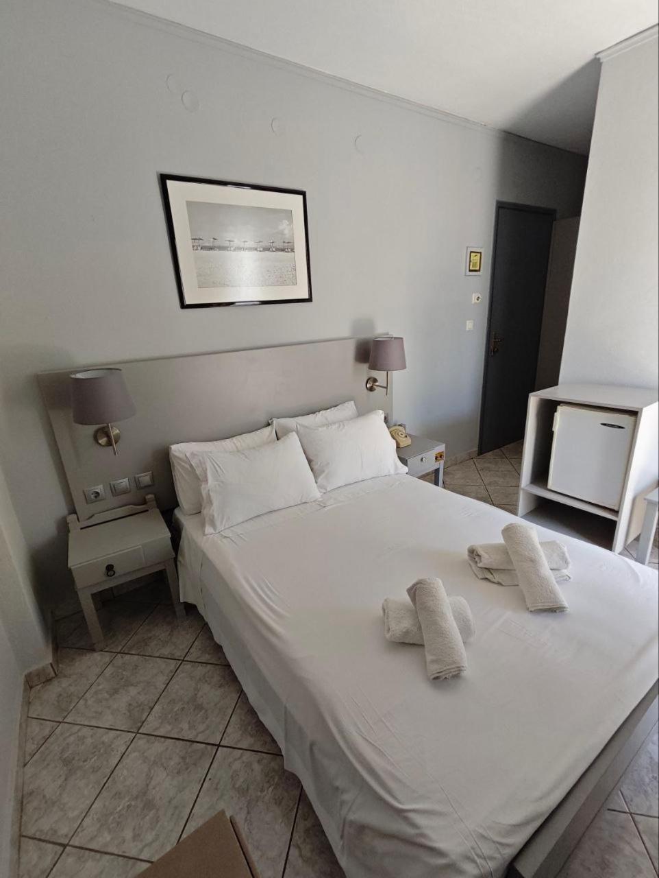 Karis Hotel 16/50