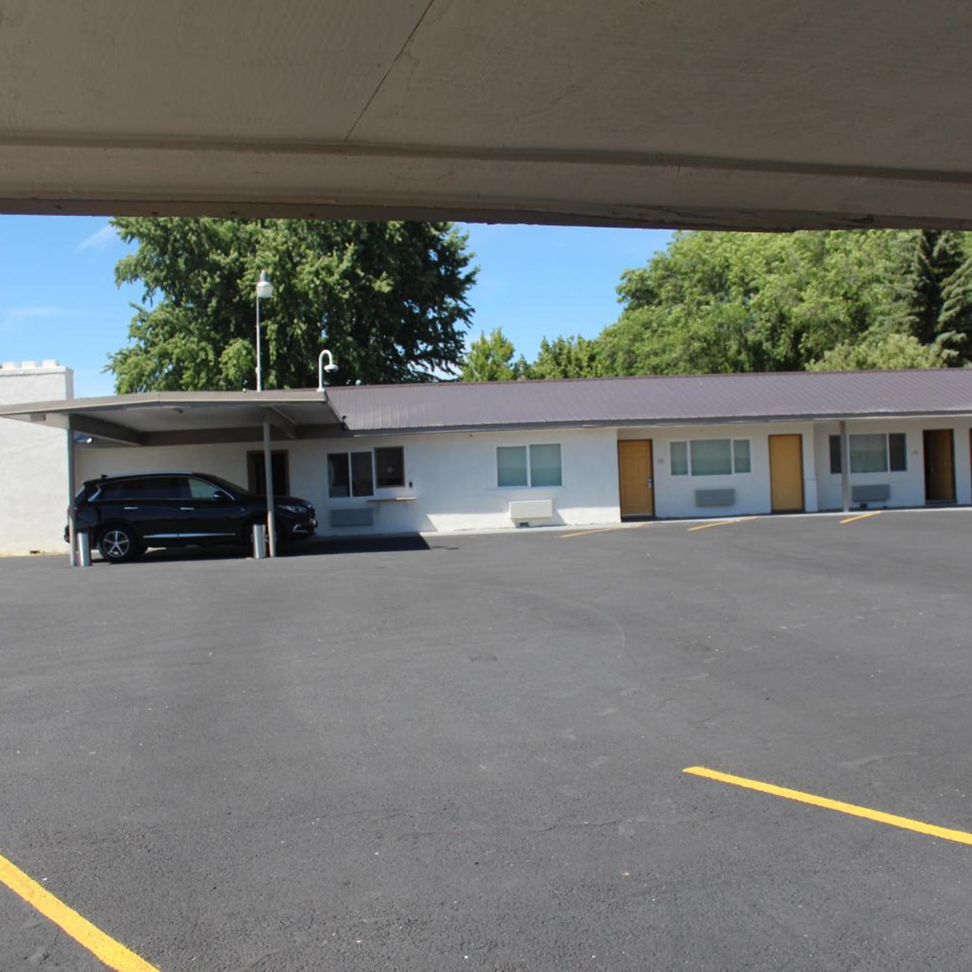 Oregon Trail Inn and Suites 34/50