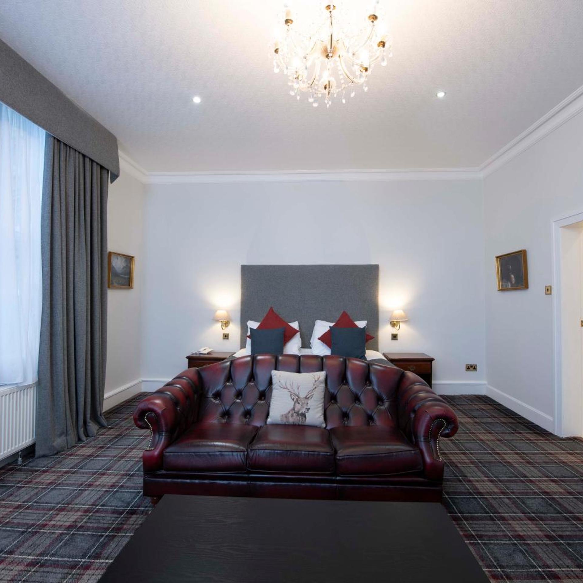 Royal George Hotel 36/46