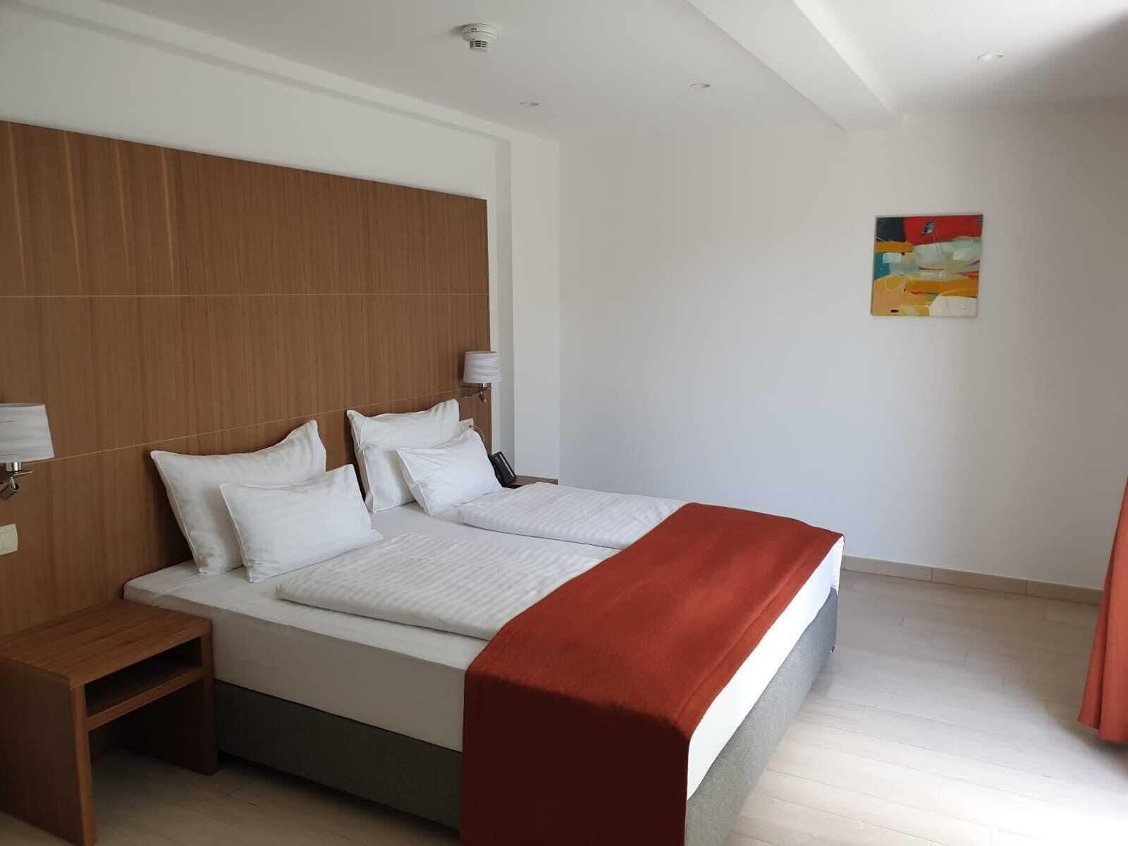 Room, Double Bed, Park View