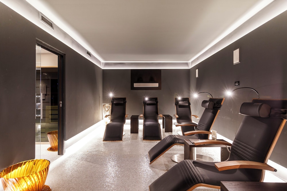 Hotel Spinale 30/48