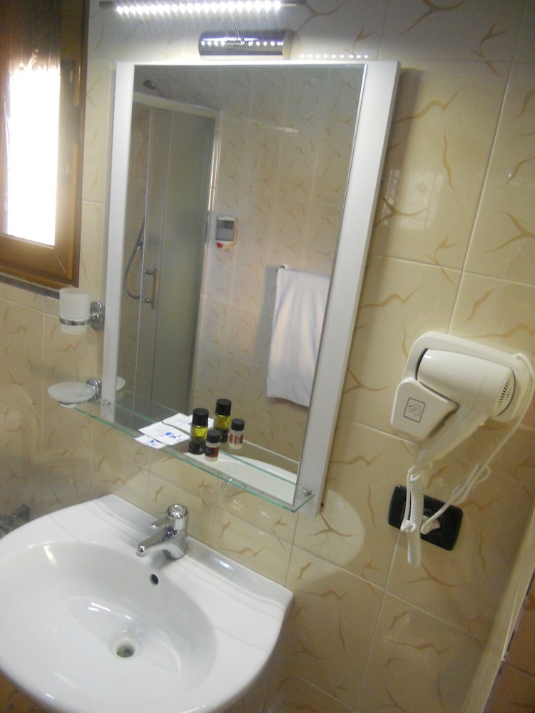Hotel Onorato 33/36