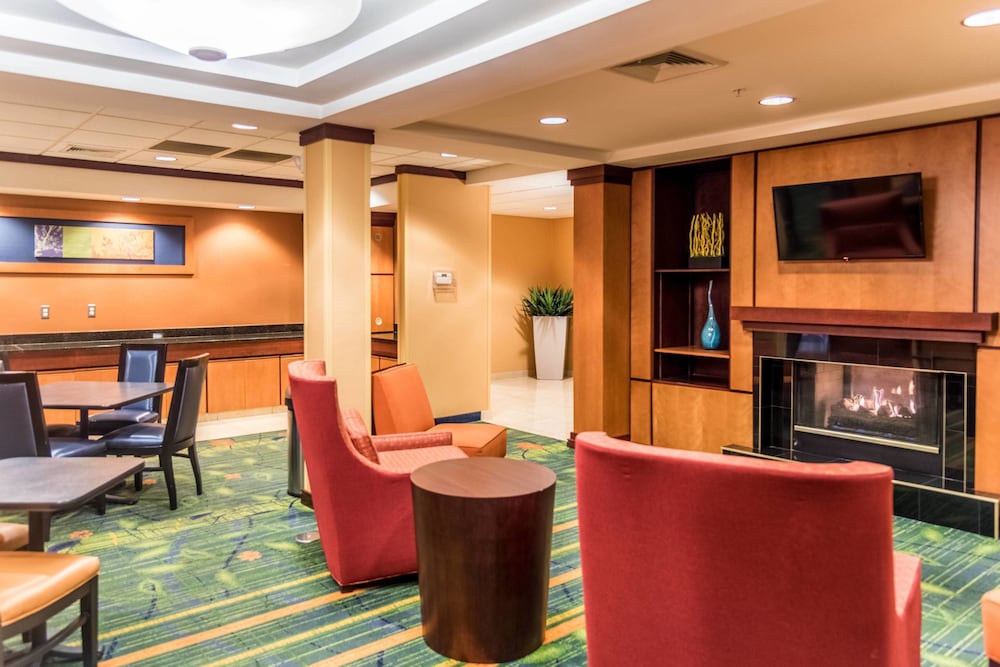 Fairfield Inn Suites Muskegon Norton Shores 30/48