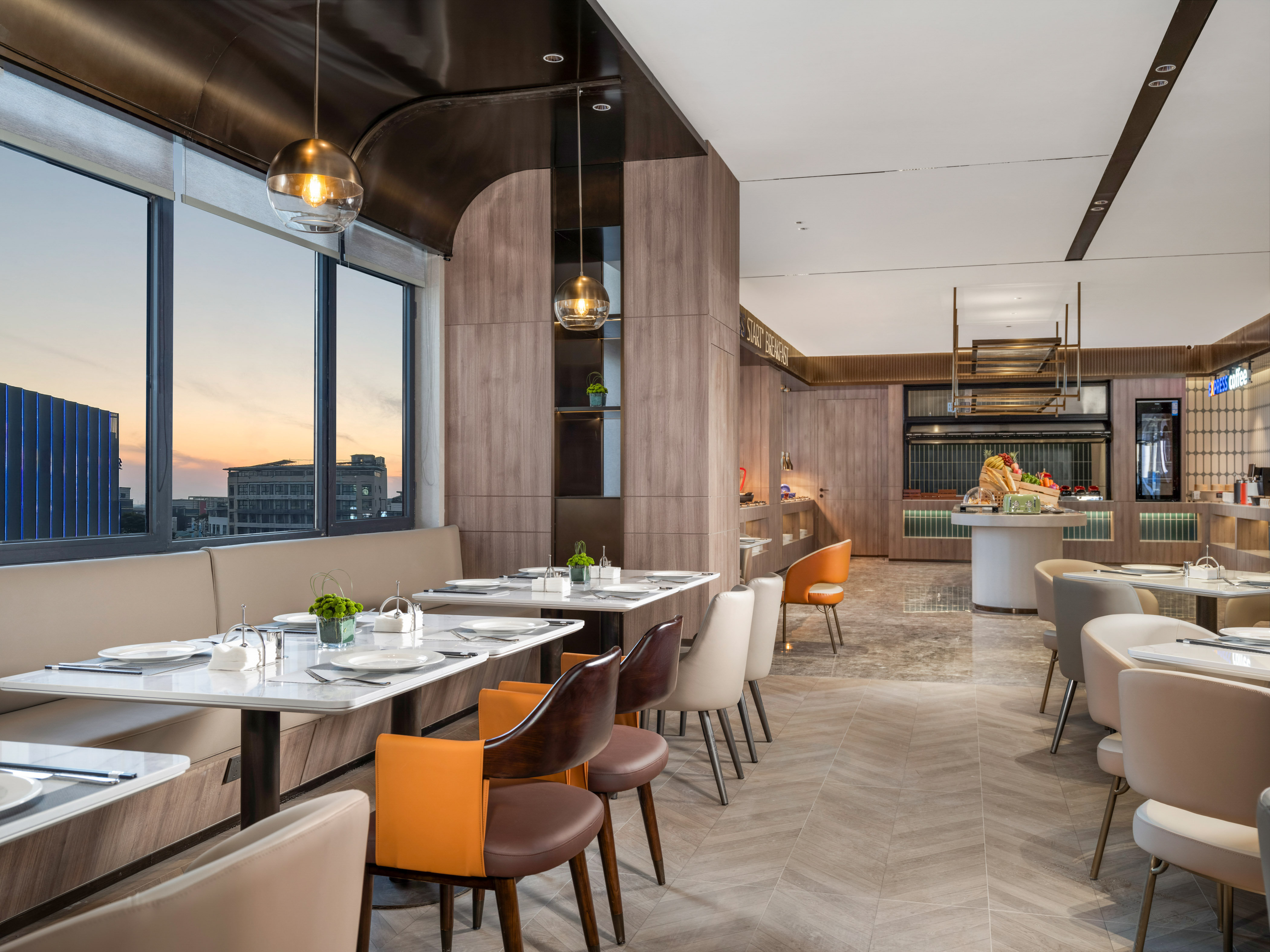 Holiday Inn Express Changzhou Henglin 26/33