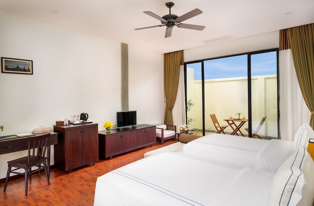 The Embassy Angkor Resort & Spa 10/62