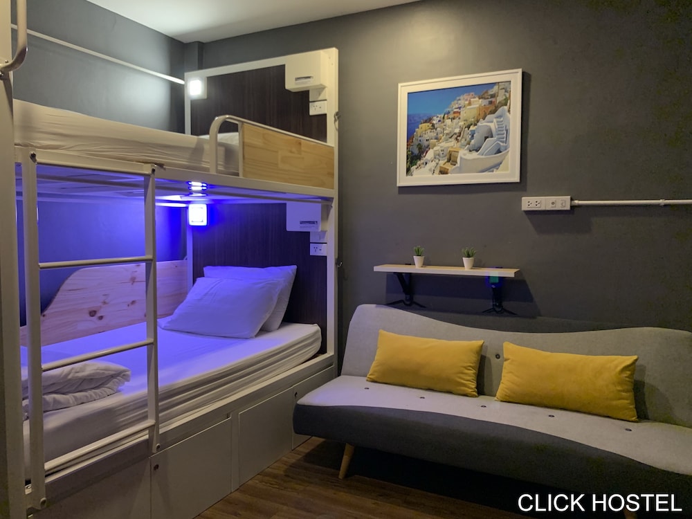 Click Hostel 26/65