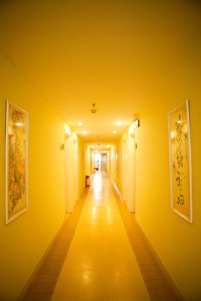 Green Oasis Hotel 6/45