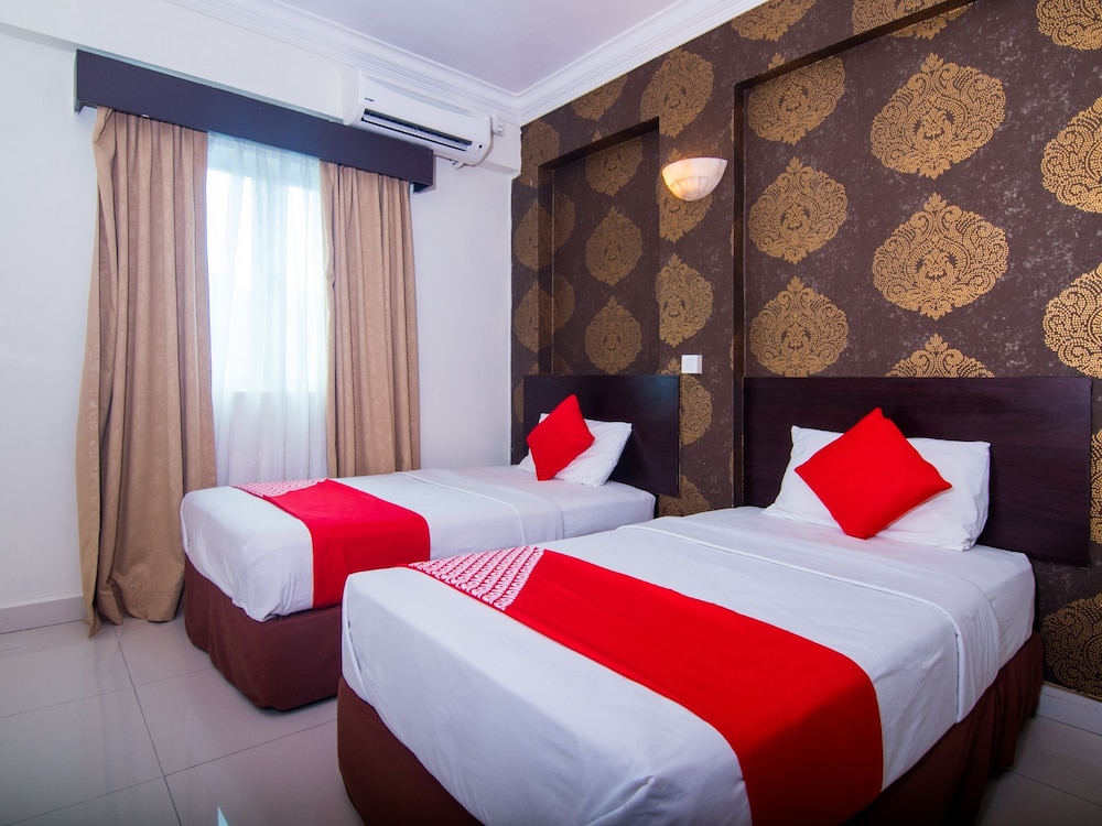 OYO 528 Andaman Sea Hotel 23/41
