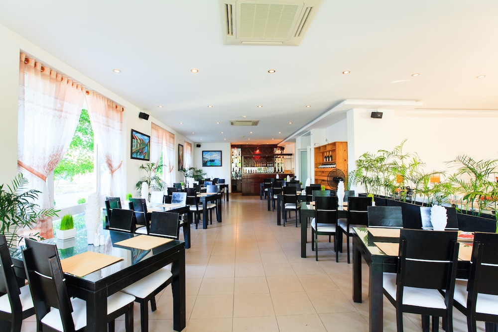 Paragon Villa Hotel 40/51