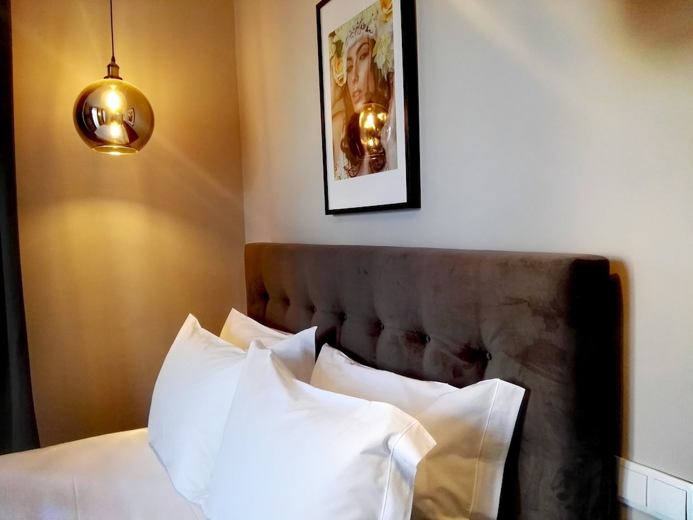 Temple Suites Guest House 28/63