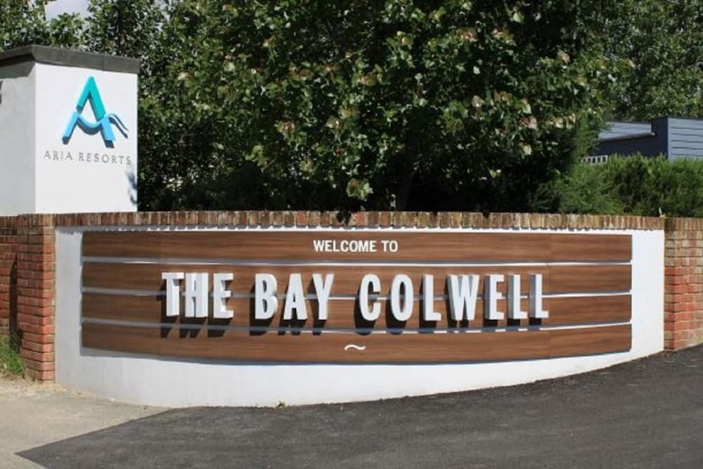 The Bay Colwell 33/36